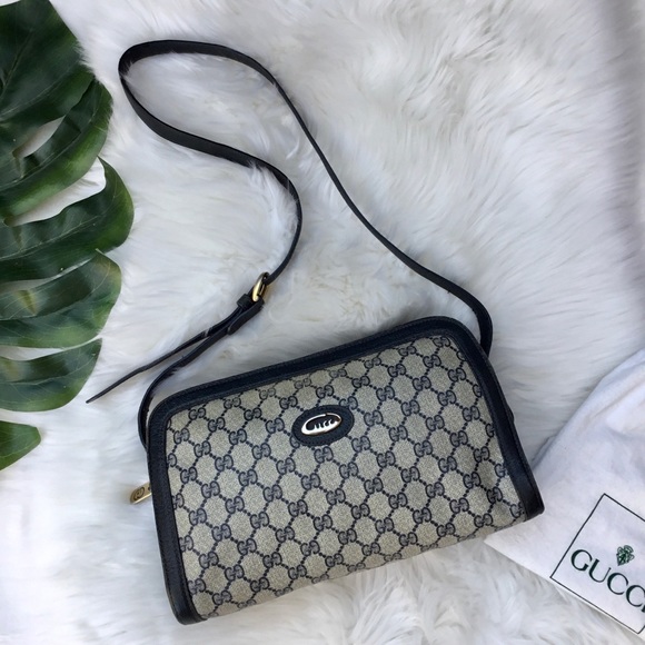 Gucci Handbags - Vintage 1980’s Gucci Shoulder Crossbody Bag w/Dust Bag